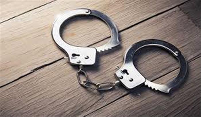 सम्भल में एक तस्कर गिरफ्तार,217 पेटी शराब की बरामद