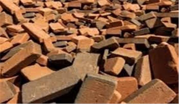 सोनभद्र : पत्थर की खदान में फंसे 3 मजदूर, बचाव अभियान जारी सोनभद्र : पत्थर की खदान में फंसे 3 मजदूर, बचाव अभियान जारी