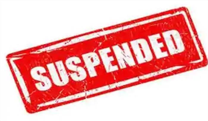 उप्र में थानेदार ने शाही अंदाज में निकाला विदाई जुलूस, निलंबित