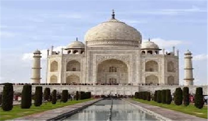 आगरा : मुंह मीठा करने वाला शहर, पूरी तरह पड़ा फीका