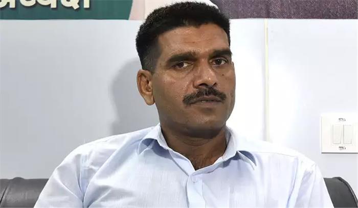 तेज बहादुर के खिलाफ आचार संहिता उल्लंघन का केस