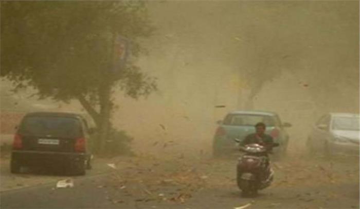 बुंदेलखंड में तेज आंधी और तूफान से भारी नुकसान, एक की मौत