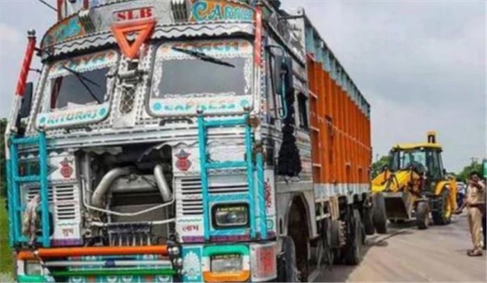 उन्नाव मामला: फाइनेंस कंपनी का दावा, ट्रक मालिक पर कोई दवाब नहीं बनाया था उन्नाव मामला: फाइनेंस कंपनी का दावा, ट्रक मालिक पर कोई दवाब नहीं बनाया था