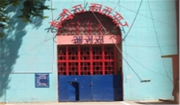 उत्तर प्रदेश में गांधी जयंती पर 150 कैदियों की रिहाई उत्तर प्रदेश में गांधी जयंती पर 150 कैदियों की रिहाई