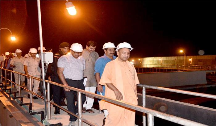 भारत में जनसंख्या की बेतहाशा वृद्धि एक ज्वलंत समस्या: योगी आदित्यनाथ भारत में जनसंख्या की बेतहाशा वृद्धि एक ज्वलंत समस्या: योगी आदित्यनाथ