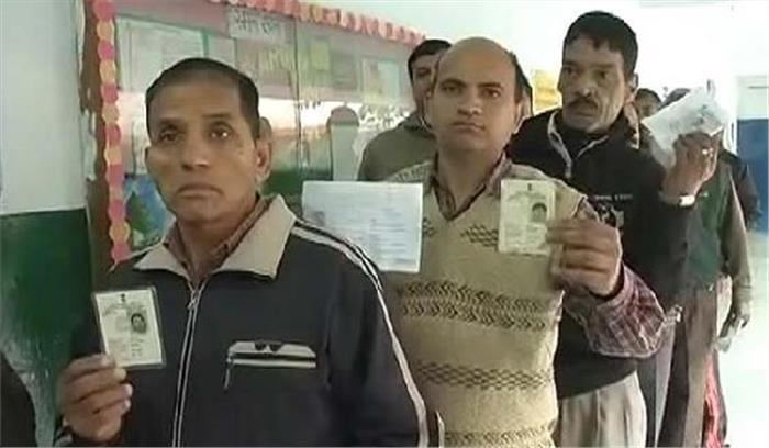 ​​​​​​​ उत्तराखंड विधानसभा की 69 सीटों पर मतदान जारी 