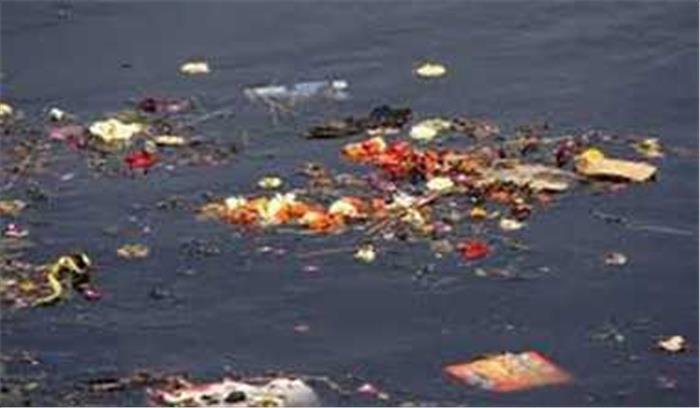  उत्तराखंड हाई कोर्ट ने केन्द्र समेत चार राज्यों से गंगा-यमुना प्रदूषण के मामले में जवाब मांगा​​​​​​​