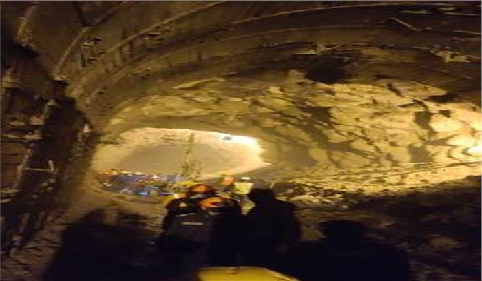 उत्तराखंड त्रासदी : बचाव दल का खोज अभियान अभी भी जारी