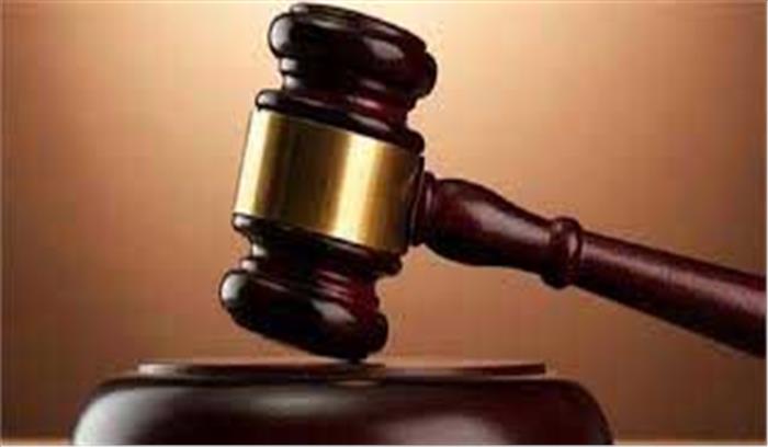 पुलिस ने अर्थक्रेडिट सोसायटी के प्रबंधक को अदालत में पेश किया पुलिस ने अर्थक्रेडिट सोसायटी के प्रबंधक को अदालत में पेश किया