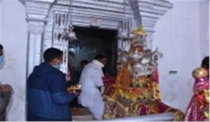 उत्तराखंड में खुले गंगोत्री और यमुनोत्री धाम के कपाट