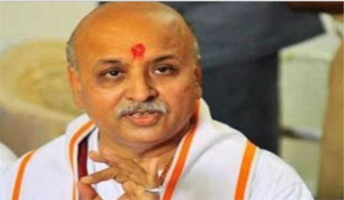 जीएसटी पर कानून बना सकते हो तो गौरक्षा कानून क्यों पास नहीं करा सकते: तोगड़िया