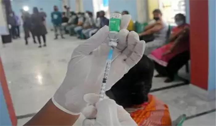 100 करोड़ वैक्सीनेशन के जश्न पर विपक्षी दलों ने केंद्र पर बोला हमला 100 करोड़ वैक्सीनेशन के जश्न पर विपक्षी दलों ने केंद्र पर बोला हमला