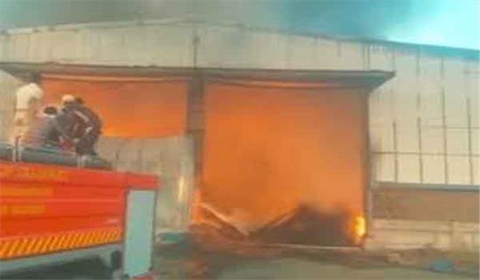 गुजरात: आईपीसीएल संयंत्र में आग से तीन मरे