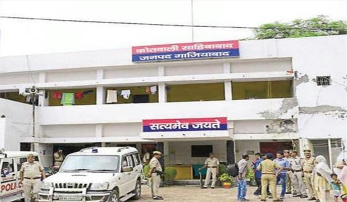 कारोबारी से की दस किलो सोने की लूट