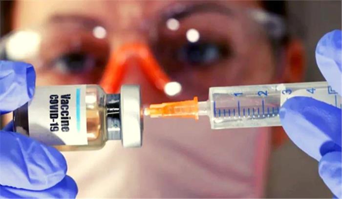 वाराणसी में सरकारी कर्मचारियों को वैक्सीन लगाने के निर्देश