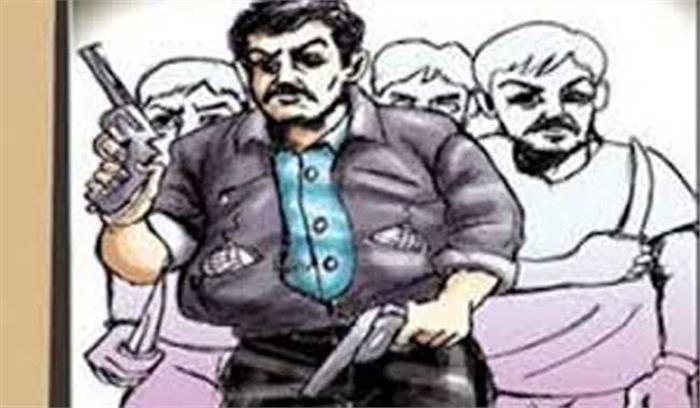 गैंगवार में पूर्वांचल का कुख्यात बदमाश रईस बनारसी मारा गया 