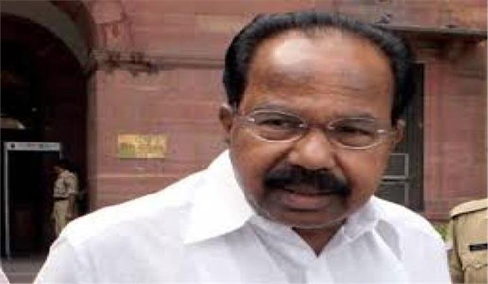 वीरप्पा मोइली ने नोटबंदी की तुलना हाराकिरी से की​​​​​​​