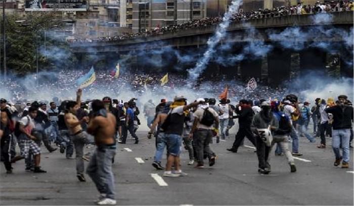 वेनेजुएला में विरोध प्रदर्शन 5,000 लोग हिरासत में