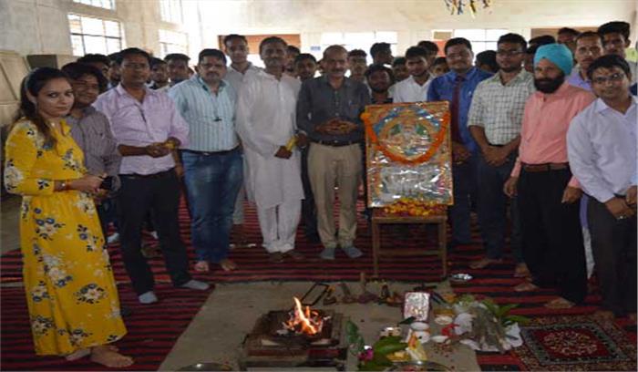 वेंकटेश्वर में विश्वकर्मा जयंती मनाई गई