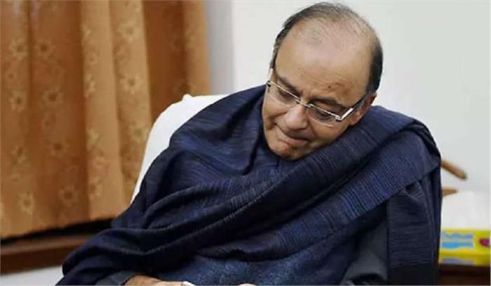 वेंकैया ने एम्स जाकर जेटली की सेहत के बारे में डॅाक्टरो से पूछा