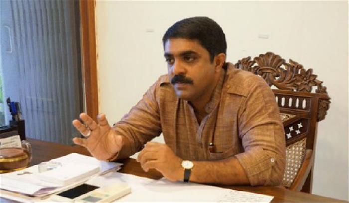 गोवा में फासीवाद की बात को विजय सरदेसाई ने नकारा