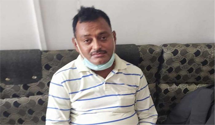 विकास दुबे की नहीं थम रही चर्चा, अब वायरल हो रहा ठुमका लगाता वीडियो