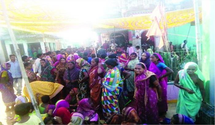 सरपंच-सचिव अनुपस्थित,ग्रामसभा में हंगामा