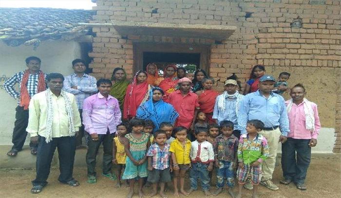 किराये के मकान में दम घुट रहे हैं नौनिहालों के