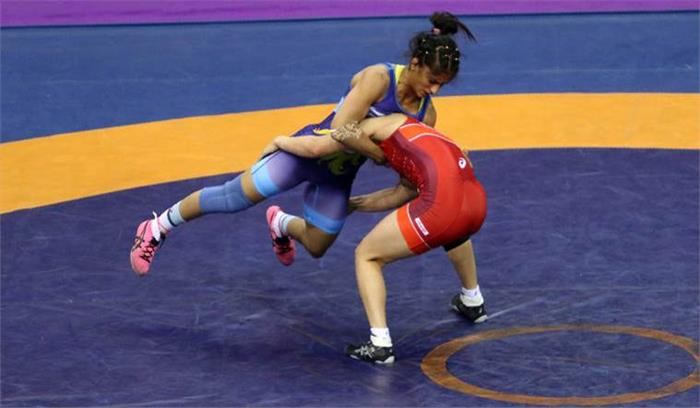 एशियन गेम्स (कुश्ती): विनेश फोगाट फाइनल में, साक्षी, पूजा सेमीफाइनल में हारीं 