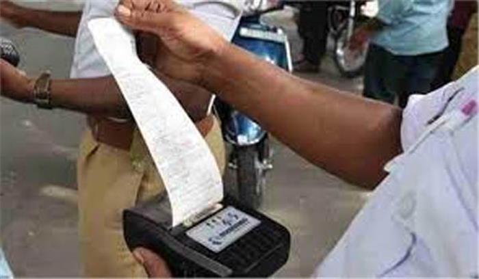 जम्मू में नाबालिग के स्कूटी चलाने पर 25 हजार का जुर्माना