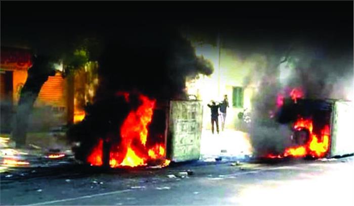 हिंसक प्रदर्शन में 11 की मौत, 50 घायल