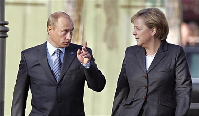 पुतिन ने जी -20 शिखर सम्मेलन के बारे में मार्केल से बात की 