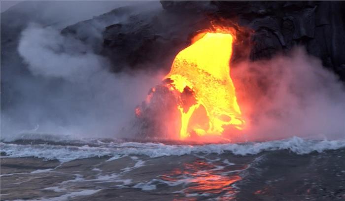 दुनिया का सबसे सक्रिय किलाएवा ज्वालामुखी फटा, 1,700 लोगों को हटाया गया 