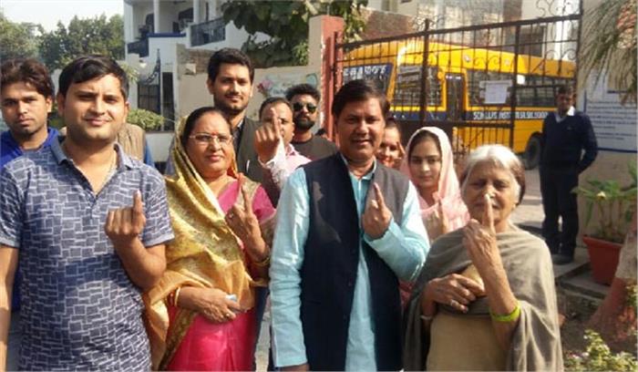 45.28 प्रतिशत मतदाताओं ने डाले वोट