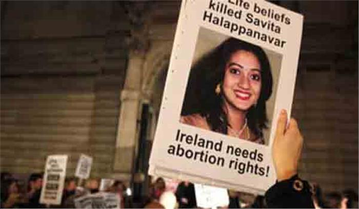 आयरलैंड में गर्भपात कानून खत्म