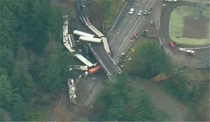 अमेरिका के वाशिंगटन में ट्रेन हादसा, 6 की मौत अमेरिका के वाशिंगटन में ट्रेन हादसा, 6 की मौत