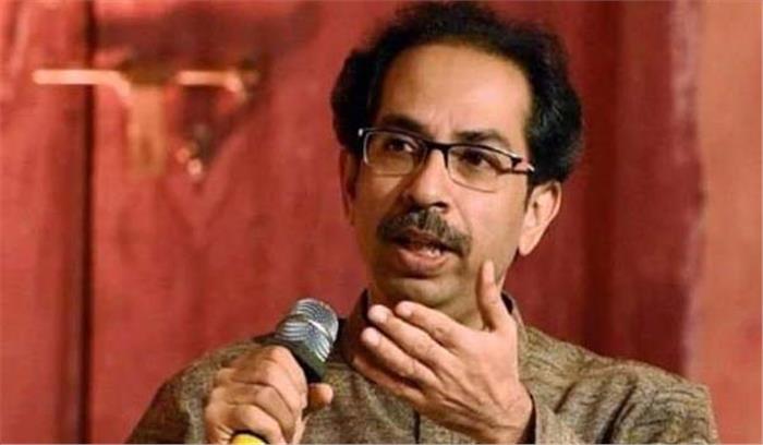 चल रहे घोटाले, चौकीदार चोर बन गए  : उद्धव ठाकरे