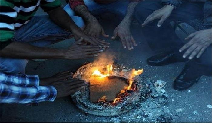 राजधानी में कड़ाके की ठंड, 10 साल का रिकॉर्ड टूटा