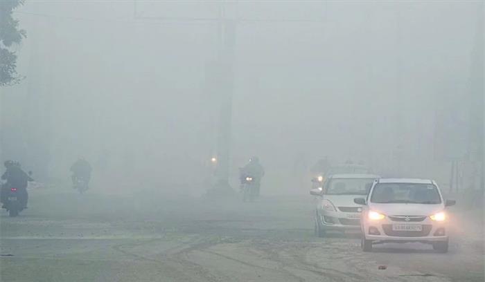 उप्र में घने कोहरे से आम जनजीवन प्रभावित​​​​​​​