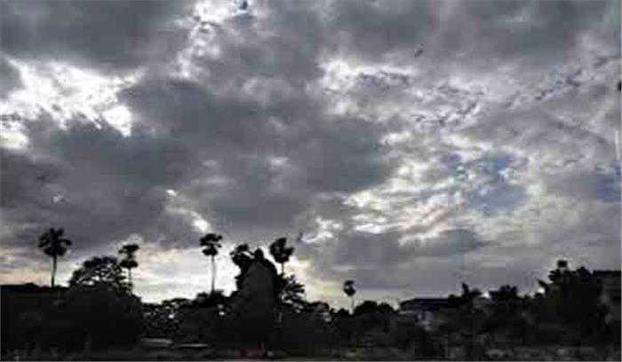 उप्र में बदली छाई, कुछ जिलों में बारिश होने की संभावना
