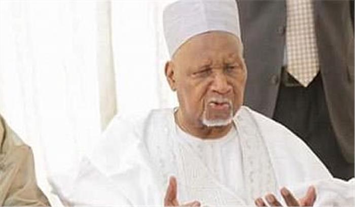 गाम्बिया के पहले निर्वाचित राष्ट्रपति दादा कैराबा जवारा का निधन