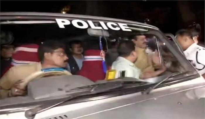 सीबीआई के सामने अड़ी कोलकाता पुलिस, कमिश्नर के घर सीबीआई का छापा