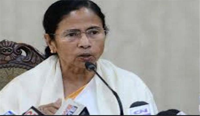 ममता बनर्जी ने लालू के बेटे की शादी पर दी शुभकामनाएं