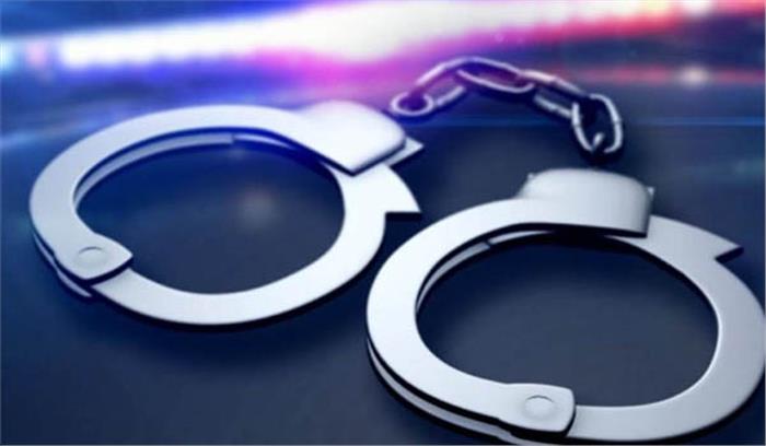 ममता का काफिला रोकने पर 10 गिरफ्तार