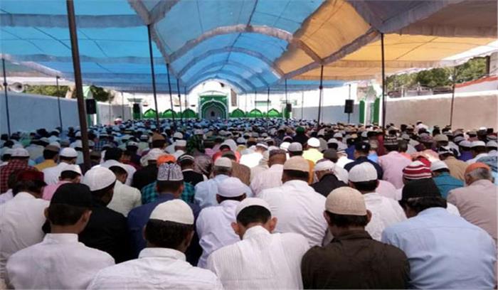 पश्चिम बंगाल में  उल्लास के साथ मनाई गयी ईद