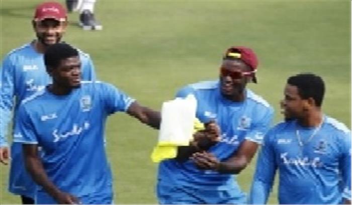 टेस्ट सीरीज के लिए वेस्टइंडीज की टीम इंग्लैंड रवाना