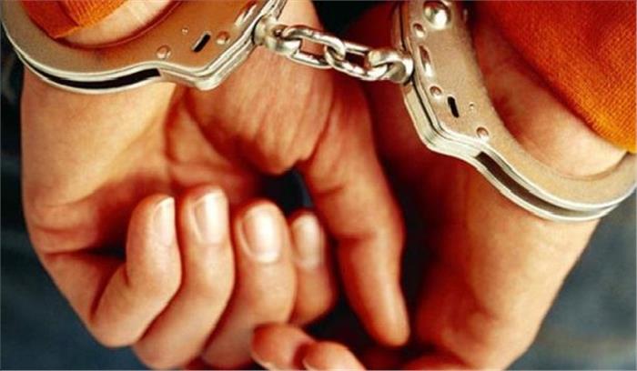 महिला से छेड़खानी करने वाला पुलिसकर्मी गिरफ्तार