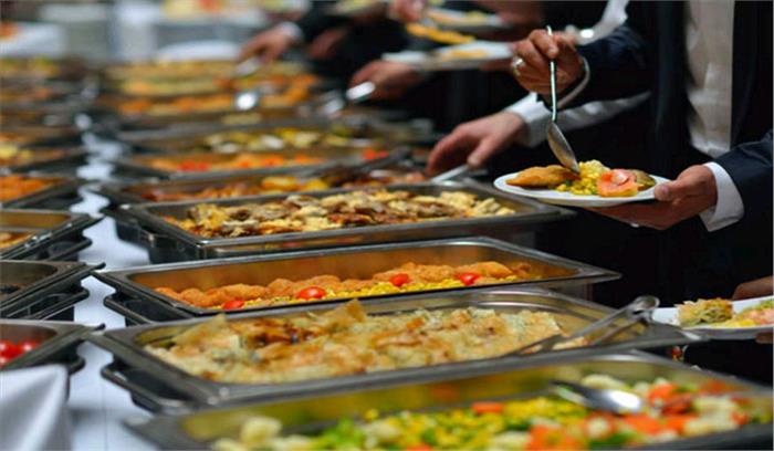 गरीब महिलाओं की रसोई की खिदमत से खिल उठा है स्वाद