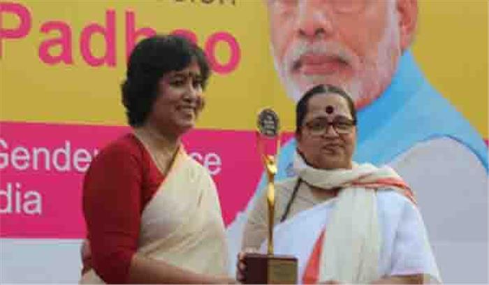 महिलाओं को सैनेटरी नैपकिन से सशक्त बनाने की पहल