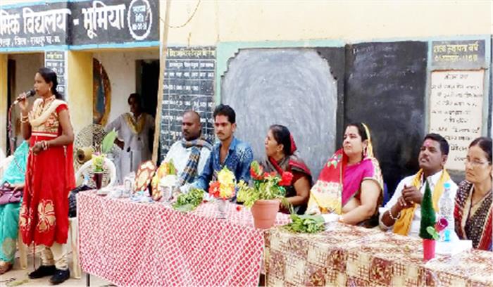 महिला सशक्तिकरण के लिए चलाया जनजागरूकता अभियान महिला सशक्तिकरण के लिए चलाया जनजागरूकता अभियान